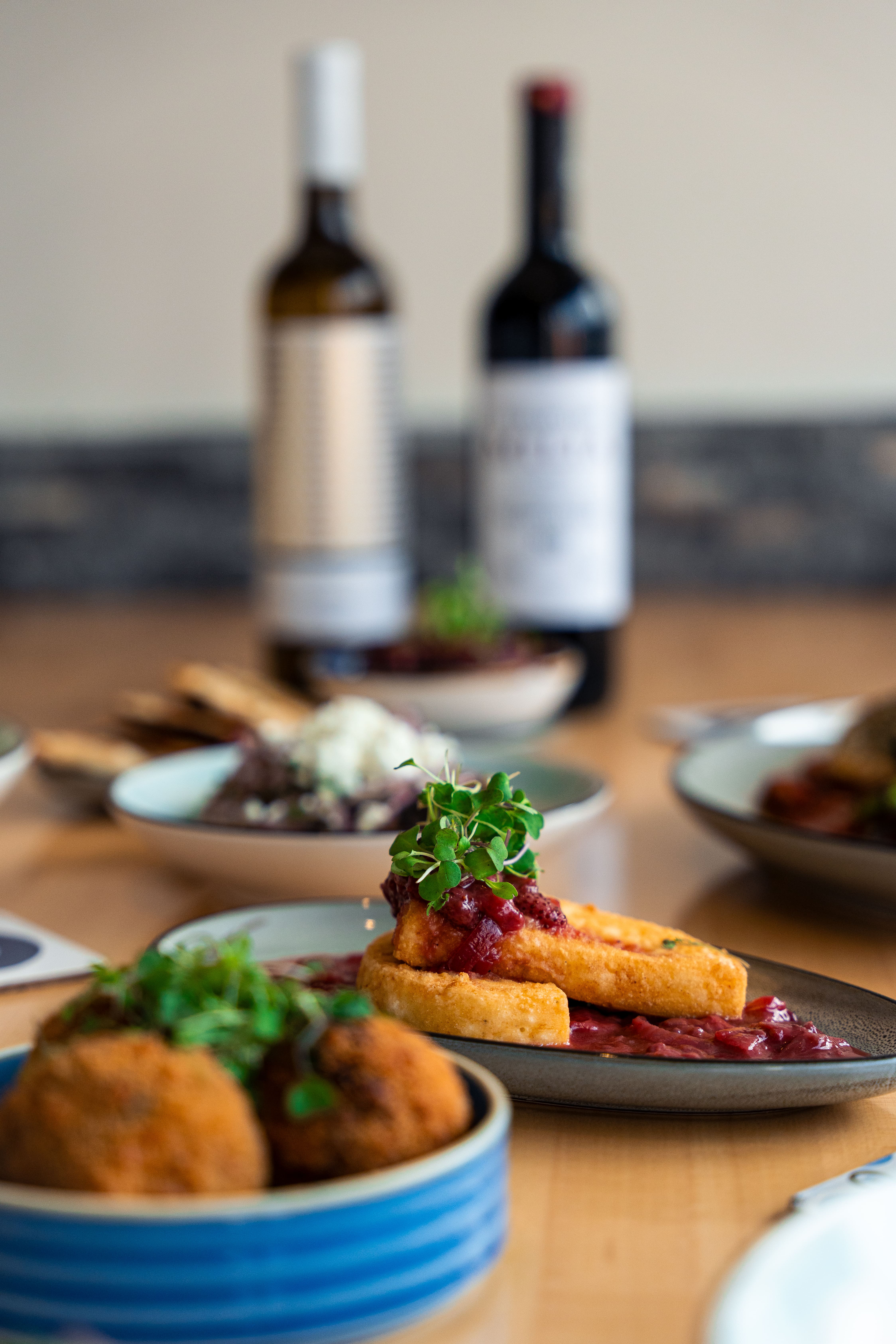 kosmos full bar cocktails